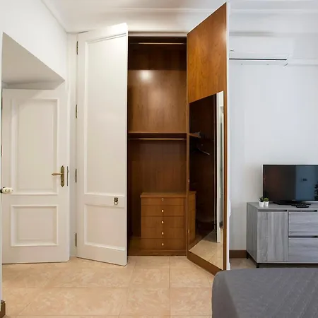 아파트 Appia Luxe - A Poche Fermate Del Centro 로마
