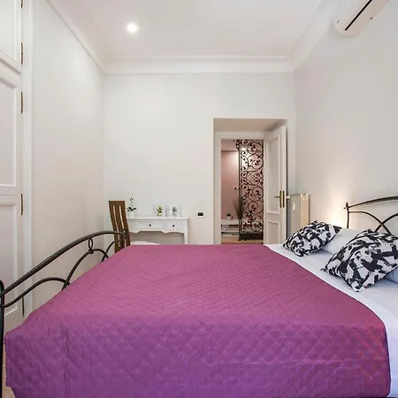 Appia Luxe - A Poche Fermate Del Centro Řím