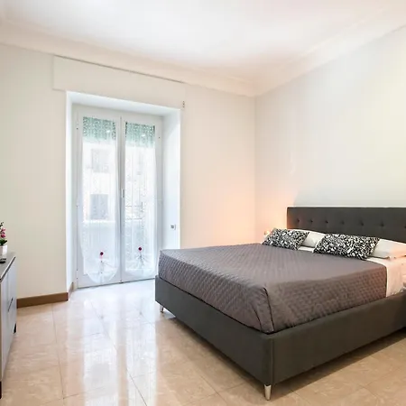 Appia Luxe - A Poche Fermate Del Centro Apartmán *