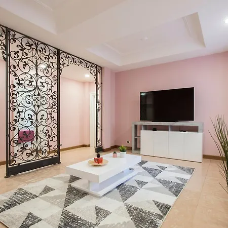 아파트 Appia Luxe - A Poche Fermate Del Centro