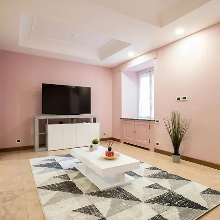 Appia Luxe - A Poche Fermate Del Centro *