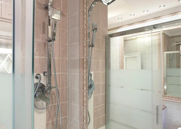 Appia Luxe - A Poche Fermate Del Centro Lägenhet