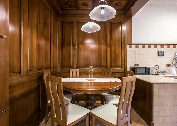 Appia Luxe - A Poche Fermate Del Centro *