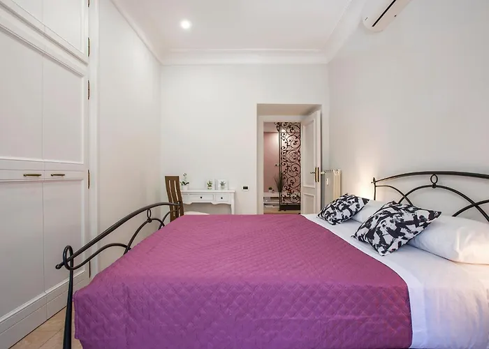 Appia Luxe - A Poche Fermate Del Centro Rom