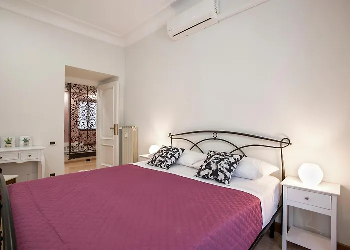 Lägenhet Appia Luxe - A Poche Fermate Del Centro *