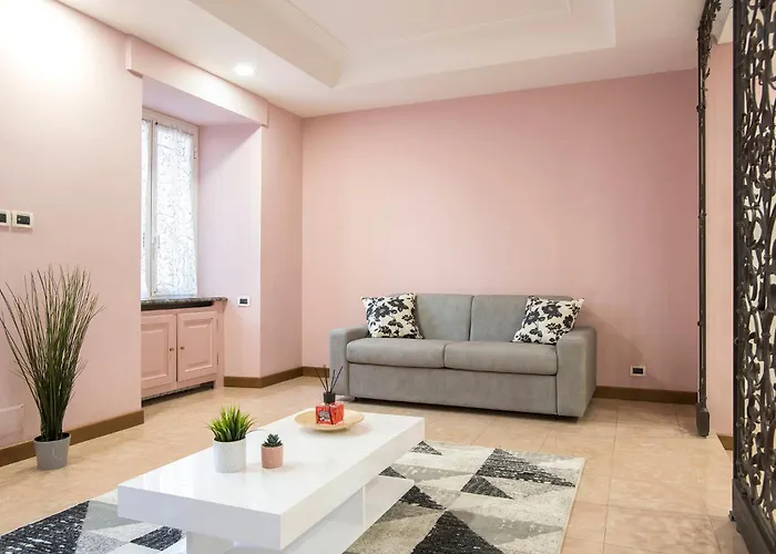 Appia Luxe - A Poche Fermate Del Centro