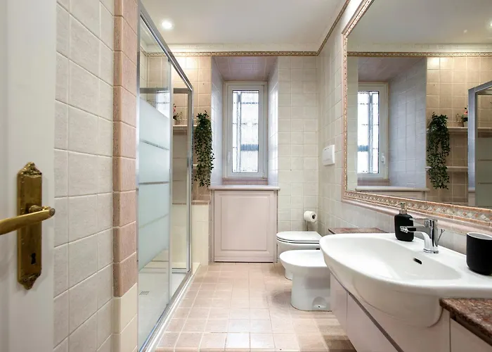 Appia Luxe - A Poche Fermate Del Centro Lägenhet *