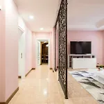 Appia Luxe - A Poche Fermate Del Centro