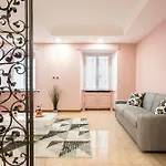 Appia Luxe - A Poche Fermate Del Centro * Roma