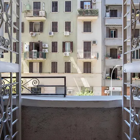 Appia Luxe - A Poche Fermate Del Centro Apartamento